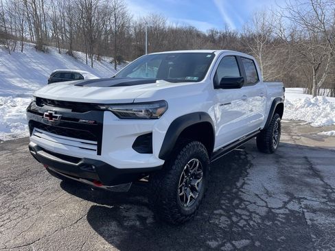 Used 2024 Chevrolet Colorado ZR2 w/ Safety Package image 7