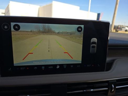 Used 2023 Lincoln Corsair Reserve image 17