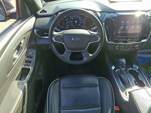 Certified 2023 Chevrolet Traverse Premier w/ Redline Edition AWD/4WD image 11