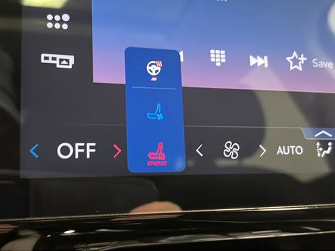 Used 2025 Lincoln Nautilus Premier w/ Equipment Group 102A AWD/4WD image 37