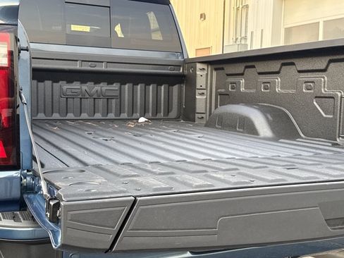 New 2026 GMC Sierra 2500 Denali Ultimate AWD/4WD image 9