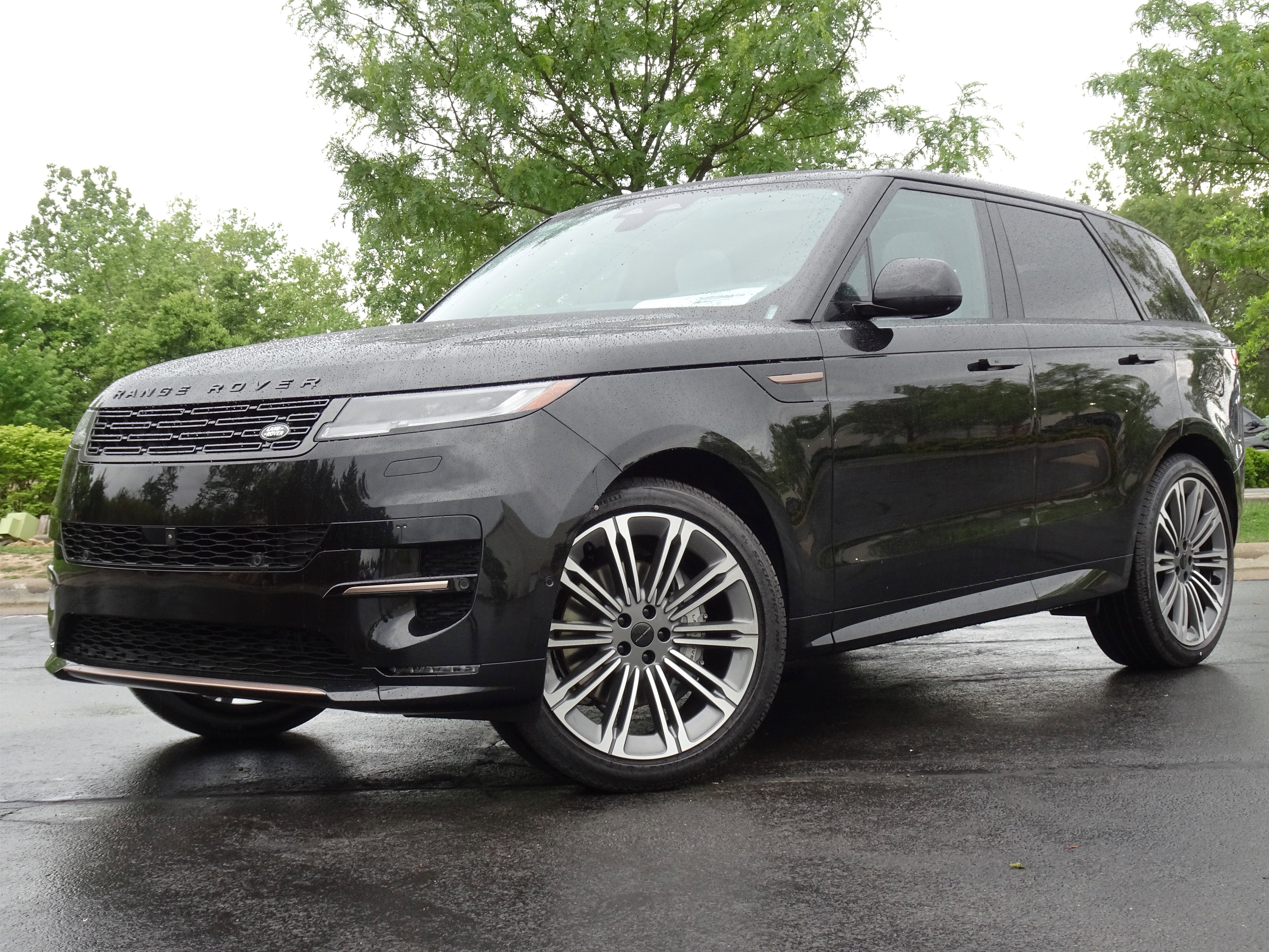 New 2026 Land Rover Range Rover Sport Dynamic SE AWD/4WD image 1