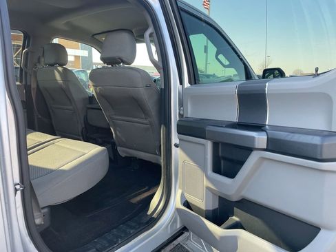 Used 2015 Ford F150 XLT image 16