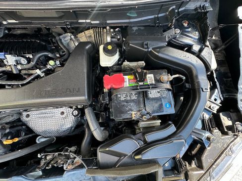 Used 2016 Nissan Rogue SL w/ SL Premium Package image 28