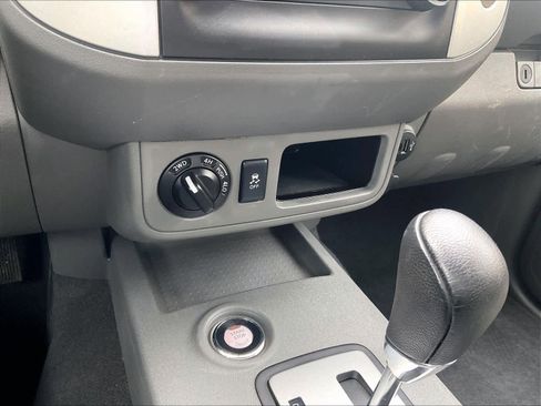 Certified 2021 Nissan Frontier SV image 26