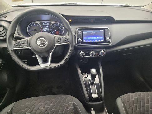 Used 2021 Nissan Kicks S image 22