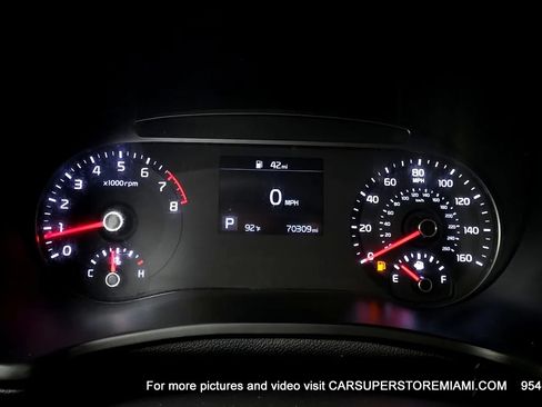 Used 2021 Kia Soul LX FWD image 21