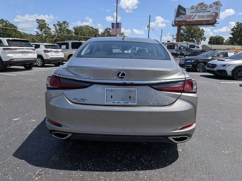 Used 2021 Lexus ES 350 w/ Premium Package FWD image 4