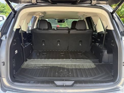 Used 2023 Subaru Ascent Limited AWD/4WD image 29