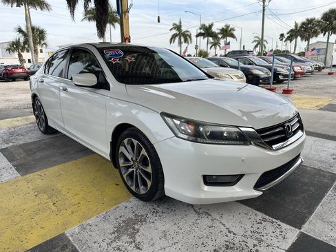 Used 2014 Honda Accord Sport image 3