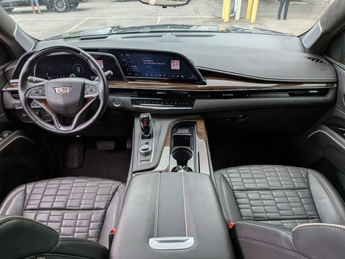 Used 2024 Cadillac Escalade ESV Sport Platinum w/ LPO, ONYX Package AWD/4WD image 20