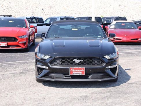 Used 2020 Ford Mustang Premium RWD image 4