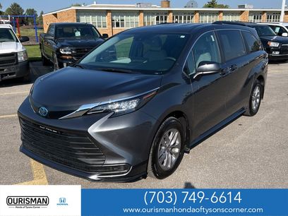 Used 2025 Toyota Sienna LE