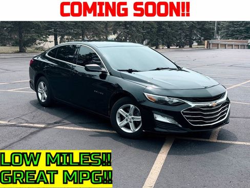 Used 2020 Chevrolet Malibu LS FWD image 1