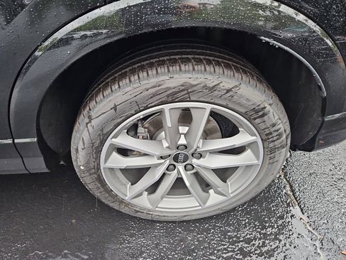 New 2025 Audi Q3 2.0T Premium image 5