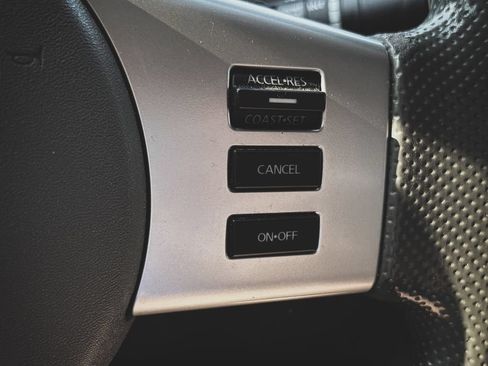 Used 2020 Nissan Frontier SV w/ Midnight Edition Floor Mats AWD/4WD image 12