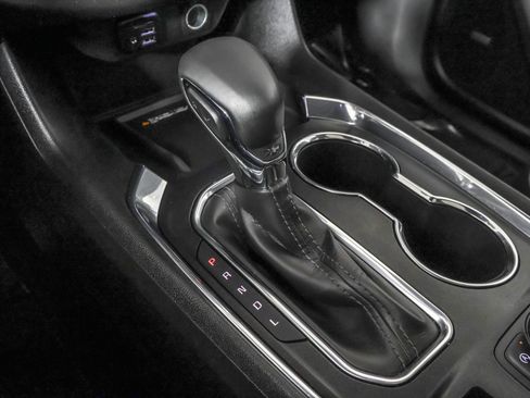 Used 2023 Chevrolet Traverse Premier w/ Redline Edition image 34