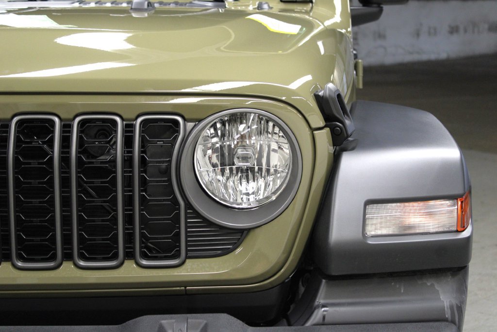 New 2026 Jeep Wrangler Unlimited Sport AWD/4WD image 31