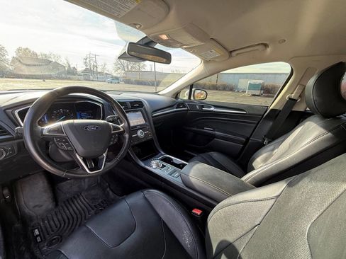 Used 2018 Ford Fusion Energi Titanium image 8