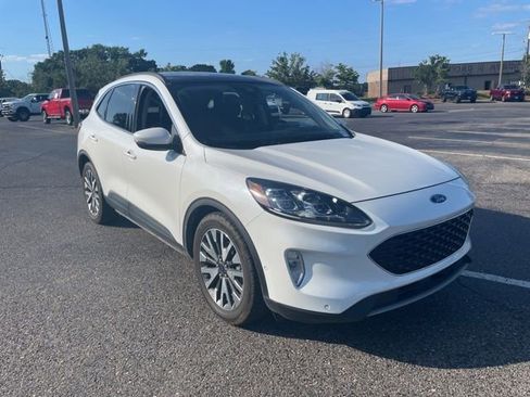 Used 2020 Ford Escape Titanium FWD image 1