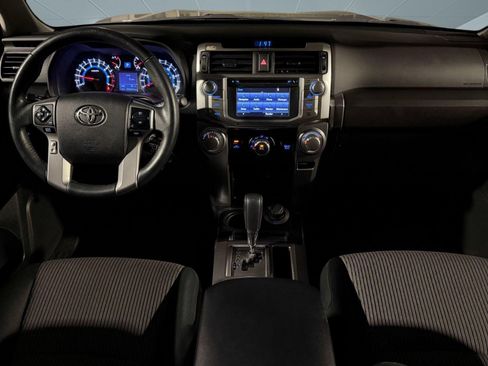 Used 2018 Toyota 4Runner SR5 AWD/4WD image 14