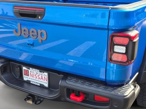 Used 2021 Jeep Gladiator Rubicon AWD/4WD image 17