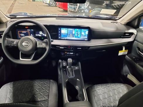 New 2026 Nissan Kicks SV image 11