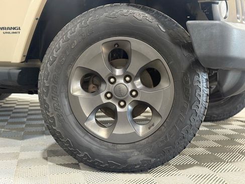 Used 2017 Jeep Wrangler Unlimited Sport AWD/4WD image 34