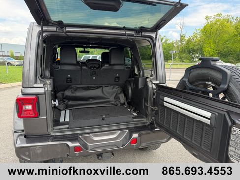 Used 2021 Jeep Wrangler Unlimited Sahara AWD/4WD image 19