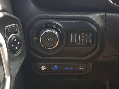 Certified 2022 Jeep Wrangler Unlimited Rubicon 4xe w/ Cold Weather Group image 35