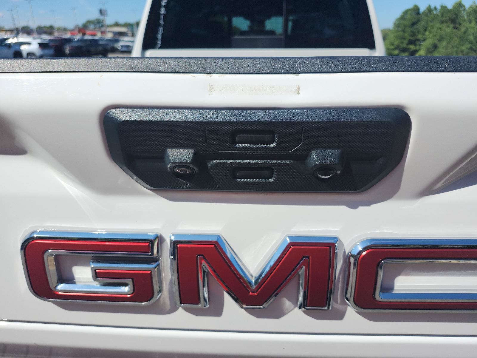 Used 2026 GMC Sierra 2500 AT4 w/ AT4 Premium Plus Package AWD/4WD image 13