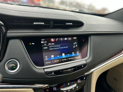 Used 2018 Cadillac XT5 Luxury w/ Driver Awareness Package image 12