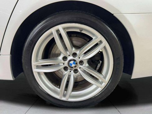 Used 2013 BMW 550i Sedan image 15