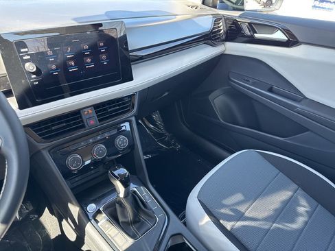 New 2026 Volkswagen Taos S FWD image 20