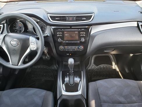 Used 2015 Nissan Rogue S AWD/4WD image 15
