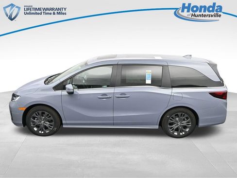 New 2026 Honda Odyssey Touring image 32