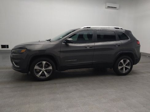 Used 2019 Jeep Cherokee Limited image 2
