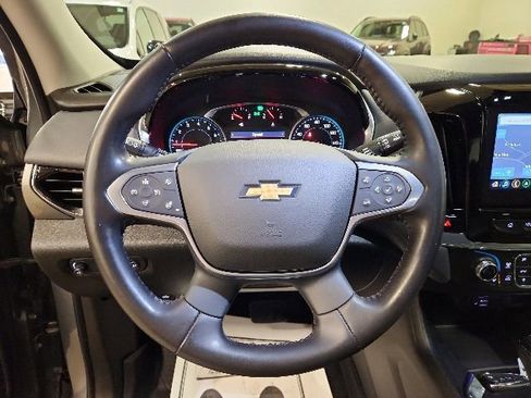 Used 2020 Chevrolet Traverse LT w/ LT Premium Package AWD/4WD image 19