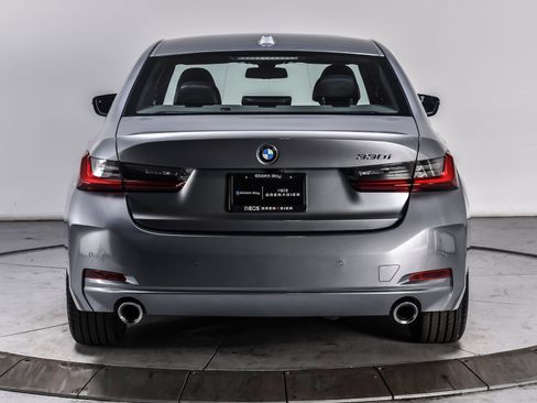 Used 2023 BMW 330i Sedan w/ Driving Assistance Package RWD image 5