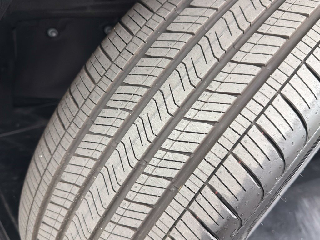 Used 2026 Toyota RAV4 SE AWD/4WD image 18