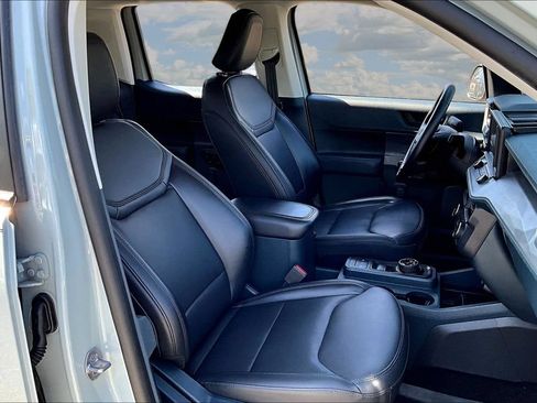 Used 2024 Ford Maverick Lariat w/ Black Appearance Package FWD image 27