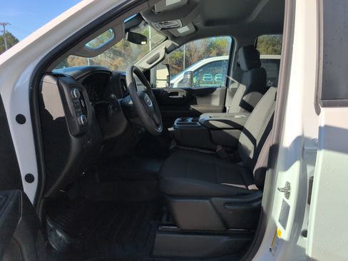 New 2026 GMC Sierra 2500 Pro w/ Convenience Package image 14