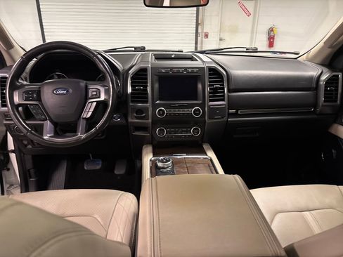 Used 2020 Ford Expedition Platinum image 31