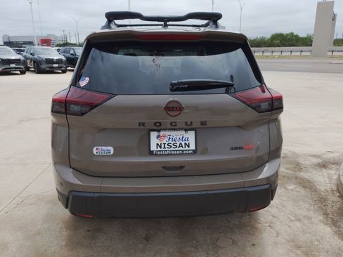 New 2026 Nissan Rogue SV AWD/4WD image 6