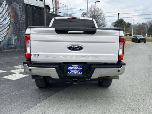 Used 2019 Ford F250 Lariat w/ Lariat Value Package image 4