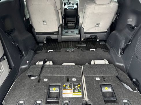 Used 2026 Toyota Sienna LE AWD/4WD image 16