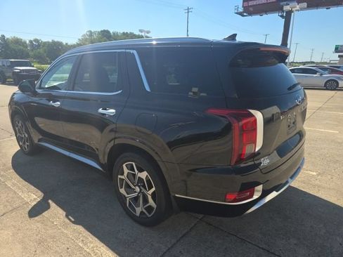 Used 2021 Hyundai Palisade Calligraphy w/ Winter Package FWD image 3