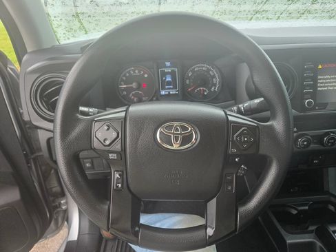 Used 2022 Toyota Tacoma SR w/ SR Convenience Package RWD image 10