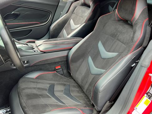 Used 2023 Aston Martin DBS Coupe RWD image 4