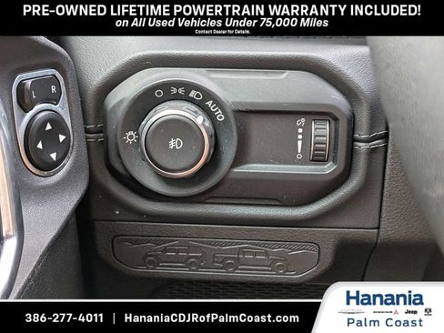 Used 2024 Jeep Wrangler Unlimited Rubicon w/ XTREMEE 35" Tire Package AWD/4WD image 30